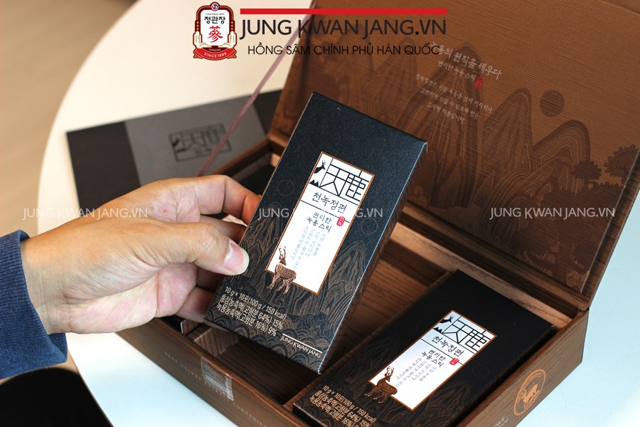 Sản phẩm Nước Hồng Sâm Nhung Hươu Jung Kwan Jang 10g x 30 gói – Quà tặng sức khỏe cao cấp